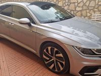Usata VW Arteon Sportline 239 CV (175 kW) 2017 Argento Utilitaria