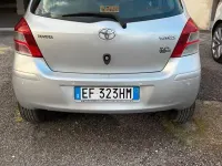 Usata Toyota Yaris 69 CV (50 kW) 2010 Grigio Utilitaria
