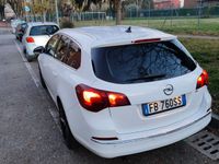 usata Opel Astra sporturer euro 6