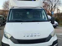 Usata Iveco Daily 150 CV (110 kW) 2018 Furgone