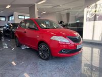 Usata Lancia Ypsilon 69 CV (50 kW) 2018 Rosso tiziano Utilitaria