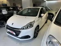 Usata Peugeot 208 Access 95 CV (69 kW) 2014 Bianco Utilitaria