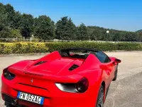Usata Ferrari 488 670 CV (492 kW) 2018 Rosso Cabrio