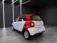 Usata Smart ForFour Passion 71 CV (52 kW) 2018 Bodypanels in white Utilitaria