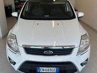Usata Ford Kuga 140 CV (102 kW) 2012 Bianco SUV