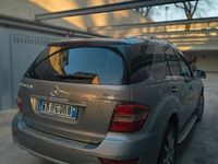 Usata Mercedes ML350 Edition 231 CV (169 kW) 2010 Grigio SUV