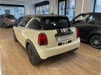 Begagnad Mini ONE 75 HK (55 kW) 2020 Beige Halvkombi