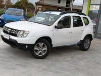 Usata Dacia Duster Lauréate 110 CV (80 kW) 2016 Bianco SUV
