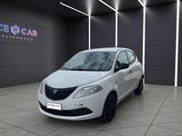 Usado Lancia Ypsilon 69 HP (50 kW) 2018 Branco Citadino