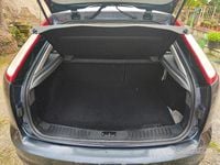 Usata Ford Focus 101 CV (74 kW) 2010 Grigio Berlina