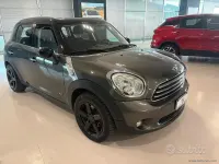 Usata Mini Cooper D Countryman Business 111 CV (81 kW) 2014 Grigio SUV