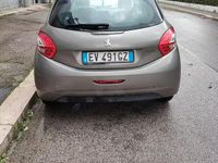 Usata Peugeot 208 2014 Grigio Utilitaria