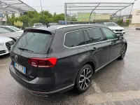 Usata VW Passat Executive 190 CV (139 kW) 2020 Grigio Station wagon