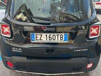 Usata Jeep Renegade Limited 140 CV (102 kW) 2015 Nero SUV