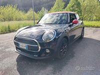 Usata Mini Cooper 75 CV (55 kW) 2019 Nero Utilitaria