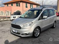 Usata Ford Tourneo Courier Titanium 95 CV (69 kW) 2016 Grigio Monovolume