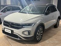 Usata VW T-Roc Style 149 CV (109 kW) 2022 Beige SUV