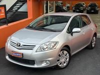 Usata Toyota Auris Sol 99 CV (72 kW) 2011 Grigio Utilitaria