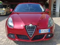 Usata Alfa Romeo Giulietta Distinctive 120 CV (88 kW) 2013 Rosso Utilitaria