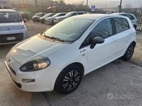 Usata Fiat Punto Lounge 69 CV (50 kW) 2014 Bianco Utilitaria