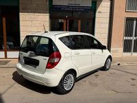 Usata Mercedes A160 Style 81 CV (59 kW) 2011 Bianco Berlina