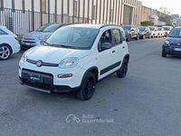 Usata Fiat Panda 4x4 S 84 CV (61 kW) 2019 Bianco Utilitaria