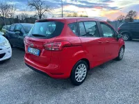 Usado Ford B-MAX 75 CV (55 kW) 2015 Rojo Monovolumen