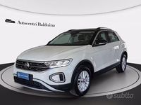 Usata VW T-Roc Life 110 CV (80 kW) 2022 Ascot grey SUV