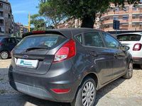 Usata Ford Fiesta Business Edition 75 CV (55 kW) 2016 Grigio Utilitaria