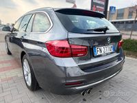 Usata BMW 320 Luxury Line 190 CV (139 kW) 2017 Grigio Station wagon