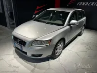 Usata Volvo V50 R-Design 115 CV (84 kW) 2010 Grigio Station wagon