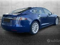 Usata Tesla Model S 217 kW (296 CV) 2020 Blu/azzurro Utilitaria