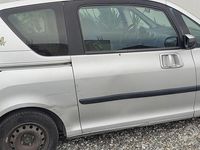 Usata Peugeot 1007 75 CV (55 kW) 2006 Grigio Monovolume