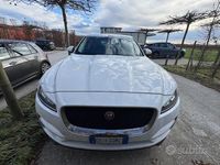 Usata Jaguar F-Pace Prestige 180 CV (132 kW) 2021 Bianco SUV
