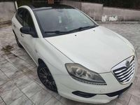 Usata Lancia Delta Gold 120 CV (88 kW) 2014 Bianco Utilitaria