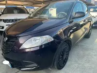 Usata Lancia Ypsilon 95 CV (69 kW) 2014 Viola Utilitaria