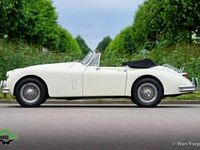 Usata Jaguar XK 193 CV (141 kW) 1959 Bianco Cabrio