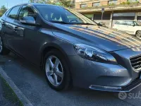 Usata Volvo V40 115 CV (84 kW) 2015 Grigio Berlina