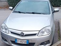 Usata Opel Tigra 90 CV (66 kW) 2004 Grigio Cabrio