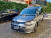 Usata VW Caddy 122 CV (89 kW) 2022 Grigio Monovolume