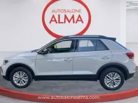 Usata VW T-Roc Life 110 CV (80 kW) 2024 Beige SUV