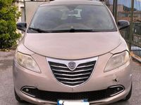 Usata Lancia Ypsilon 60 CV (44 kW) 2012 Grigio Utilitaria
