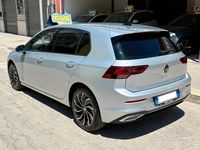 Usata VW Golf VII 116 CV (85 kW) 2021 Grigio Utilitaria