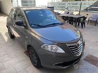 Usata Lancia Ypsilon 95 CV (69 kW) 2014 Grigio Utilitaria