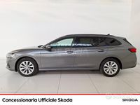 Usata Skoda Superb Selection 150 CV (110 kW) 2024 Grigio graphite Station wagon