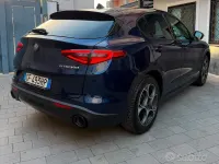 Usata Alfa Romeo Stelvio 190 CV (139 kW) 2021 Bluazzurro SUV