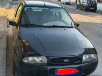 Usata Ford Fiesta 49 CV (36 kW) 2000 Nero Utilitaria