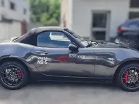 Nuova Mazda MX5 132 CV (97 kW) 2026 Machine grey Cabrio