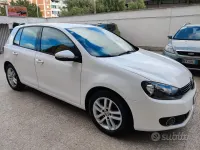 Usata VW Golf VI Trendline 105 CV (77 kW) 2010 Bianco Utilitaria