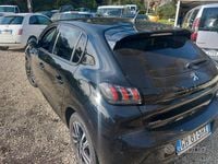 Usata Peugeot 208 Allure 100 CV (73 kW) 2021 Nero Utilitaria